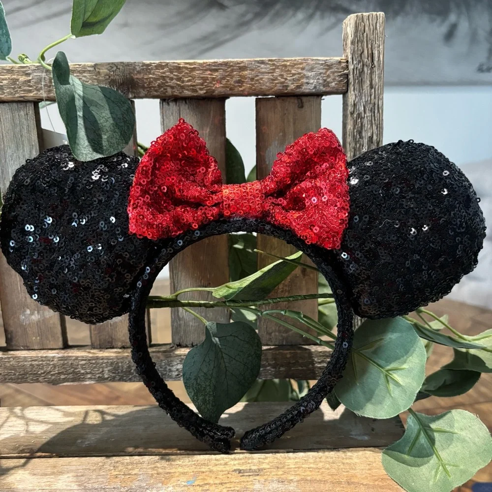 DISNEY MINNIR Sequin Black Ears with Red Bow Headband GITLS WOMEN